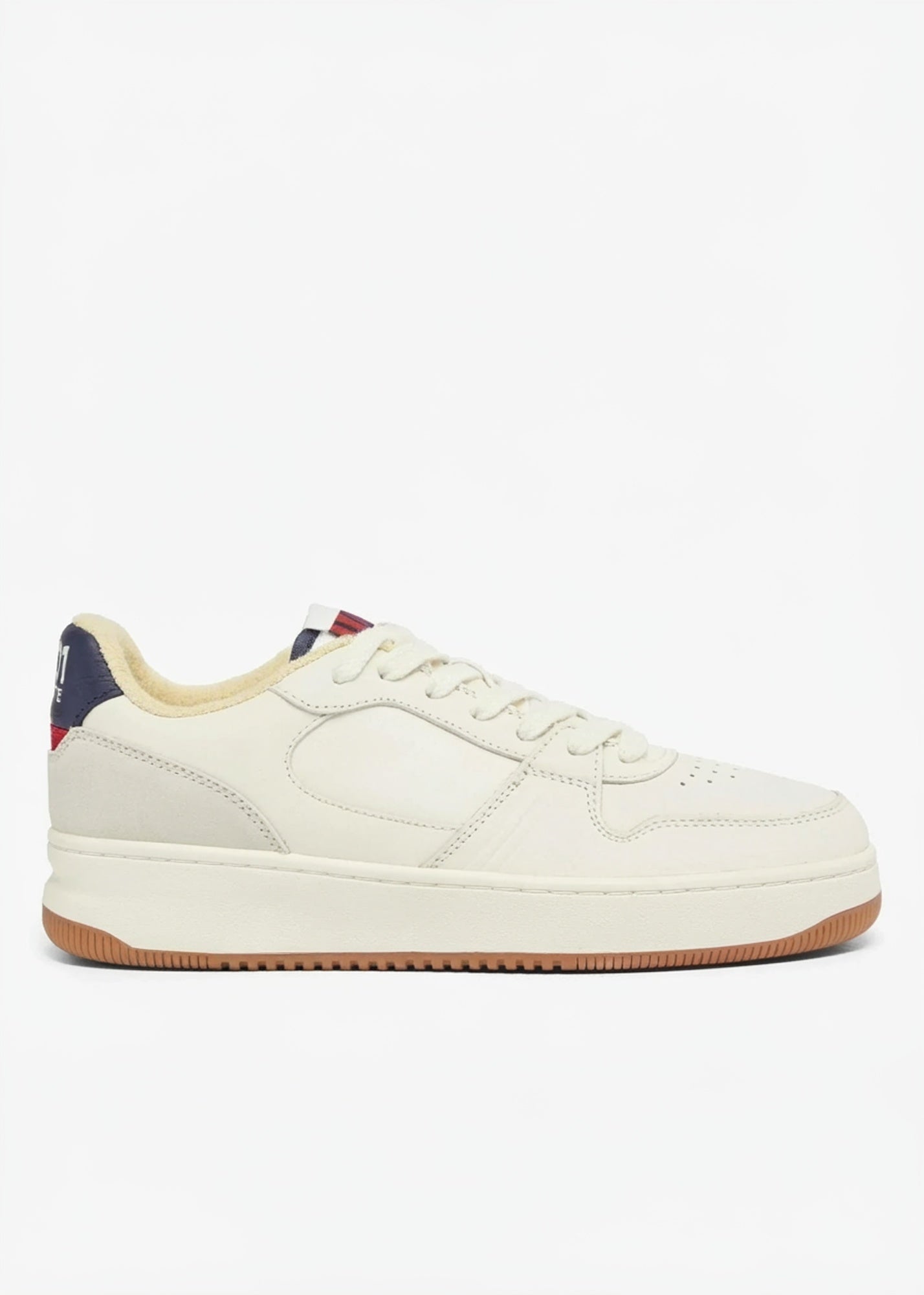 Baskets beiges